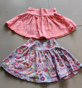2 floral skirts sz 4/5 Pink & blue - size Kids Clothing:     4 & 4T