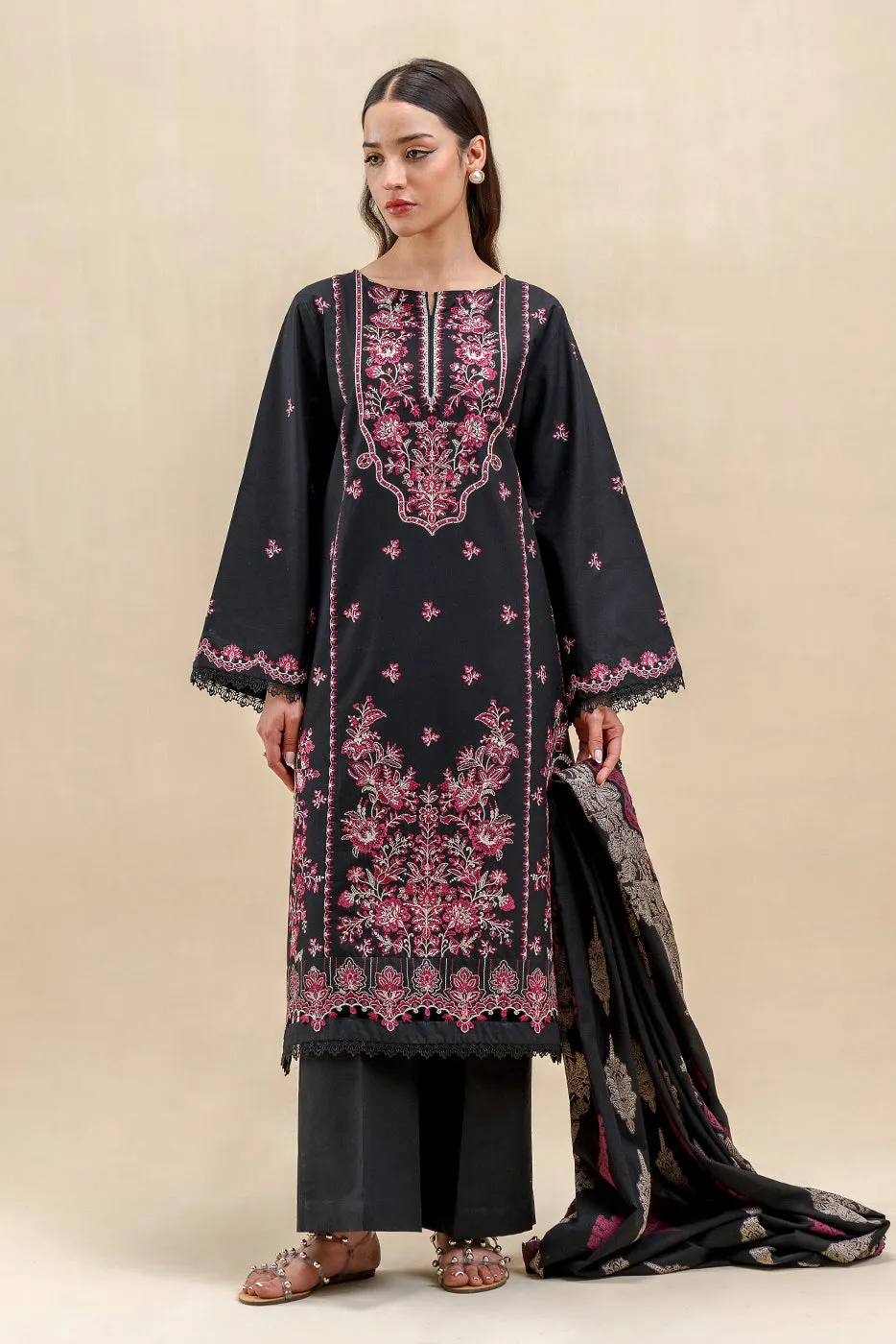 3 PIECE EMBROIDERED LAWN SUIT-SABLE SPRAY (UNSTITCHED)