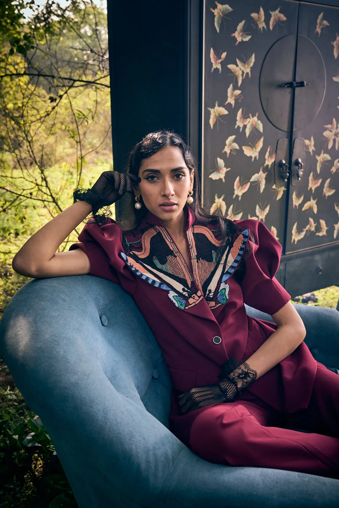 Harp Embroidered Collar Pant Suit