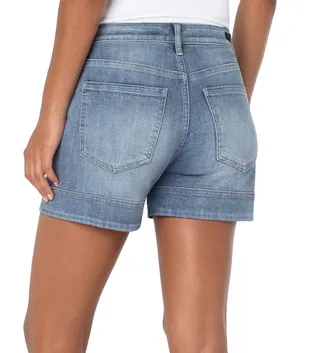 La Playa 4" HR Cuffed Shorts