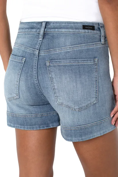 La Playa 4" HR Cuffed Shorts