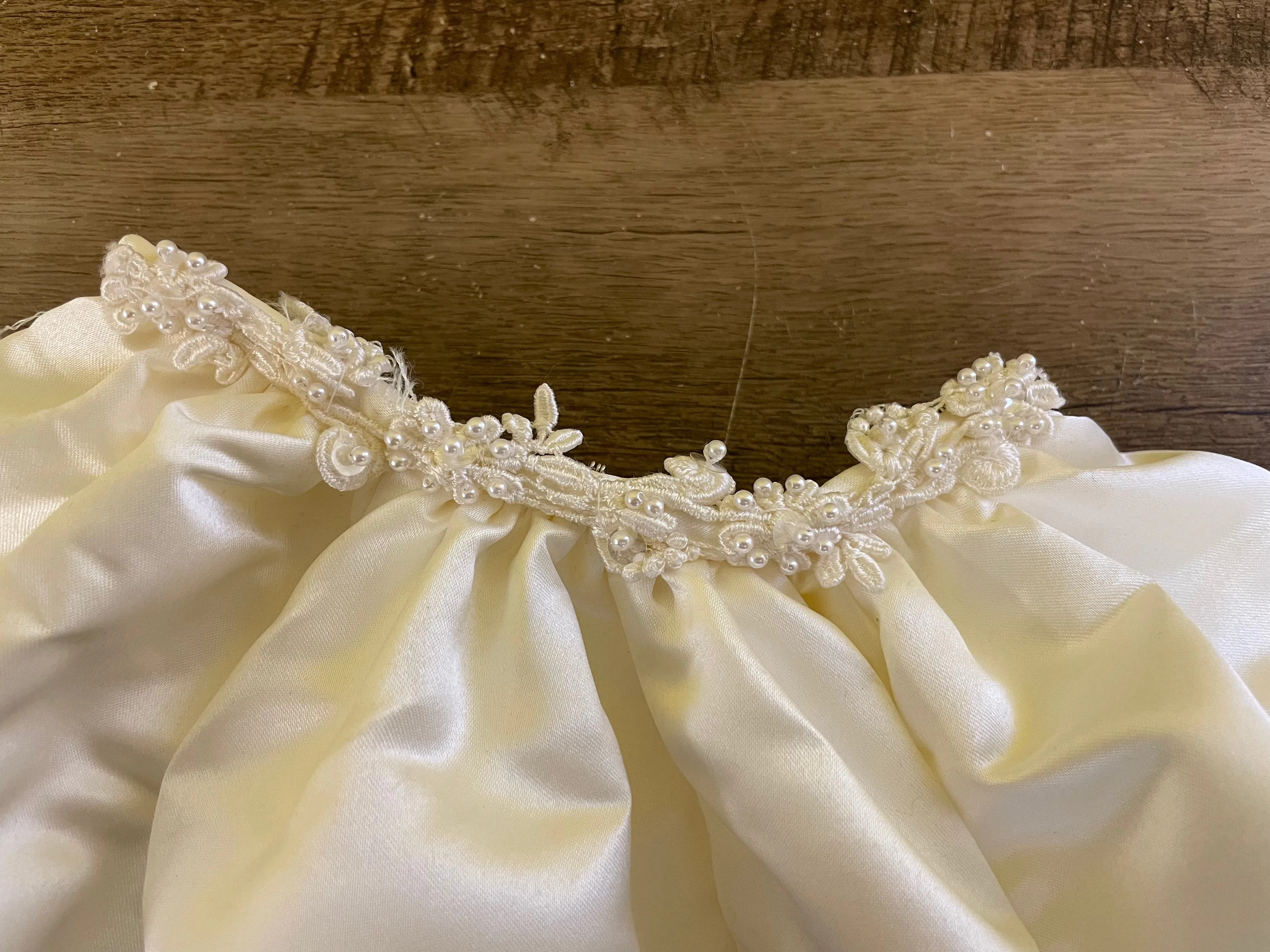 <€€*v Demetrios Bridal Size 6 Ivory Beaded Sleeveless  Wedding Dress Gown Removable Train