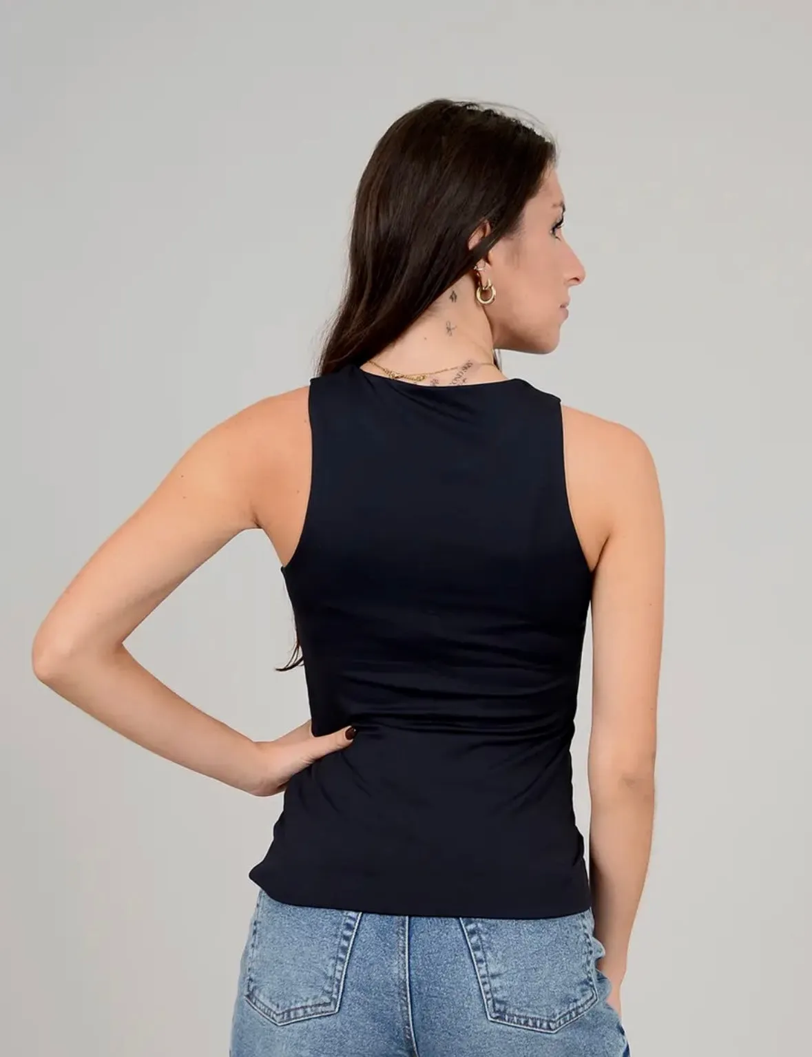 maria crew-neck tank