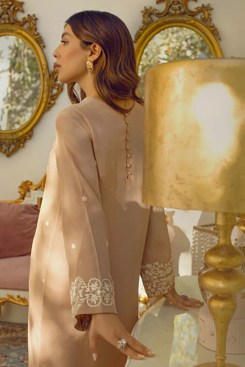 TAUPE MAGIC