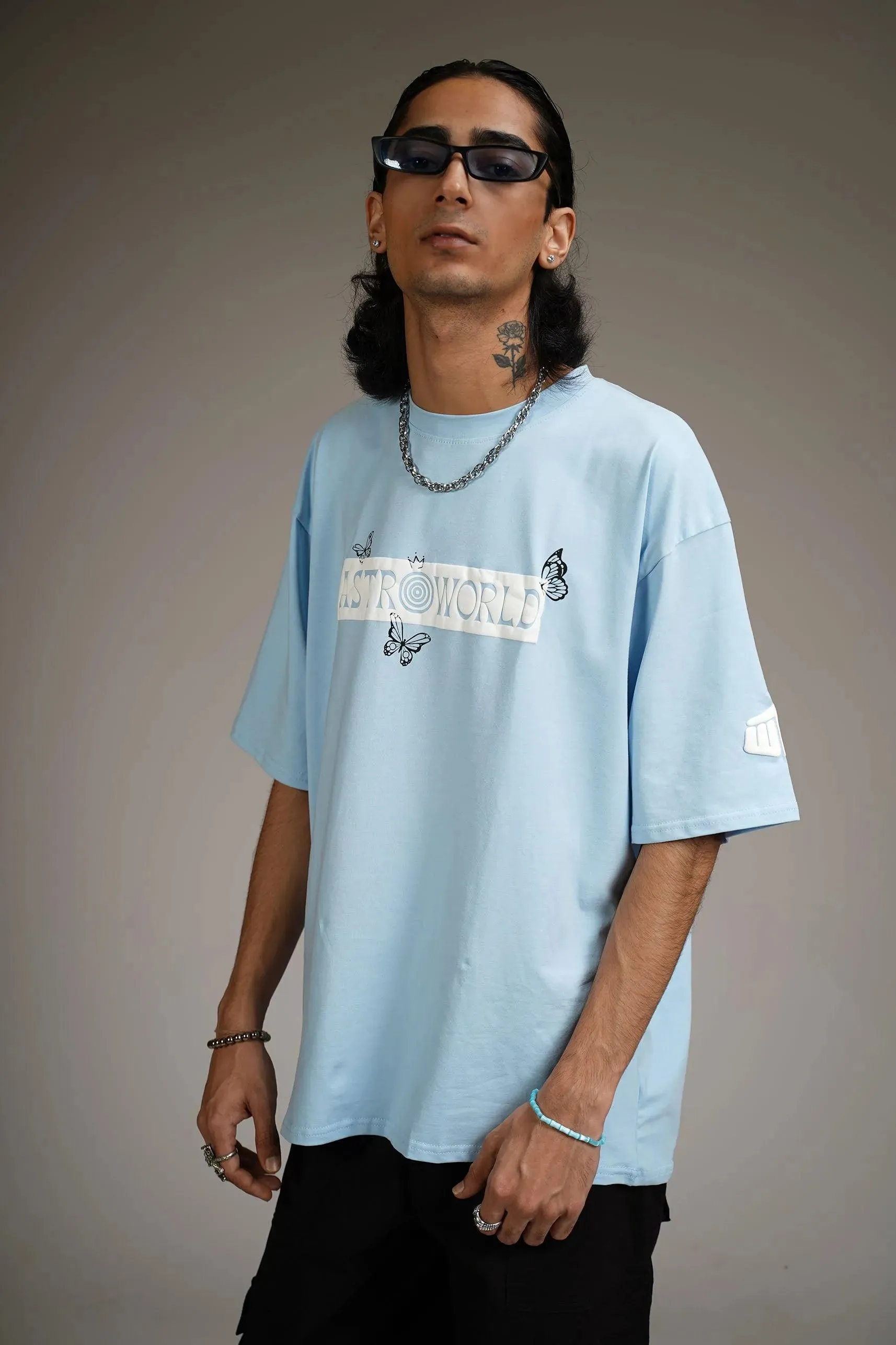 TRAVIS Oversized T-Shirt
