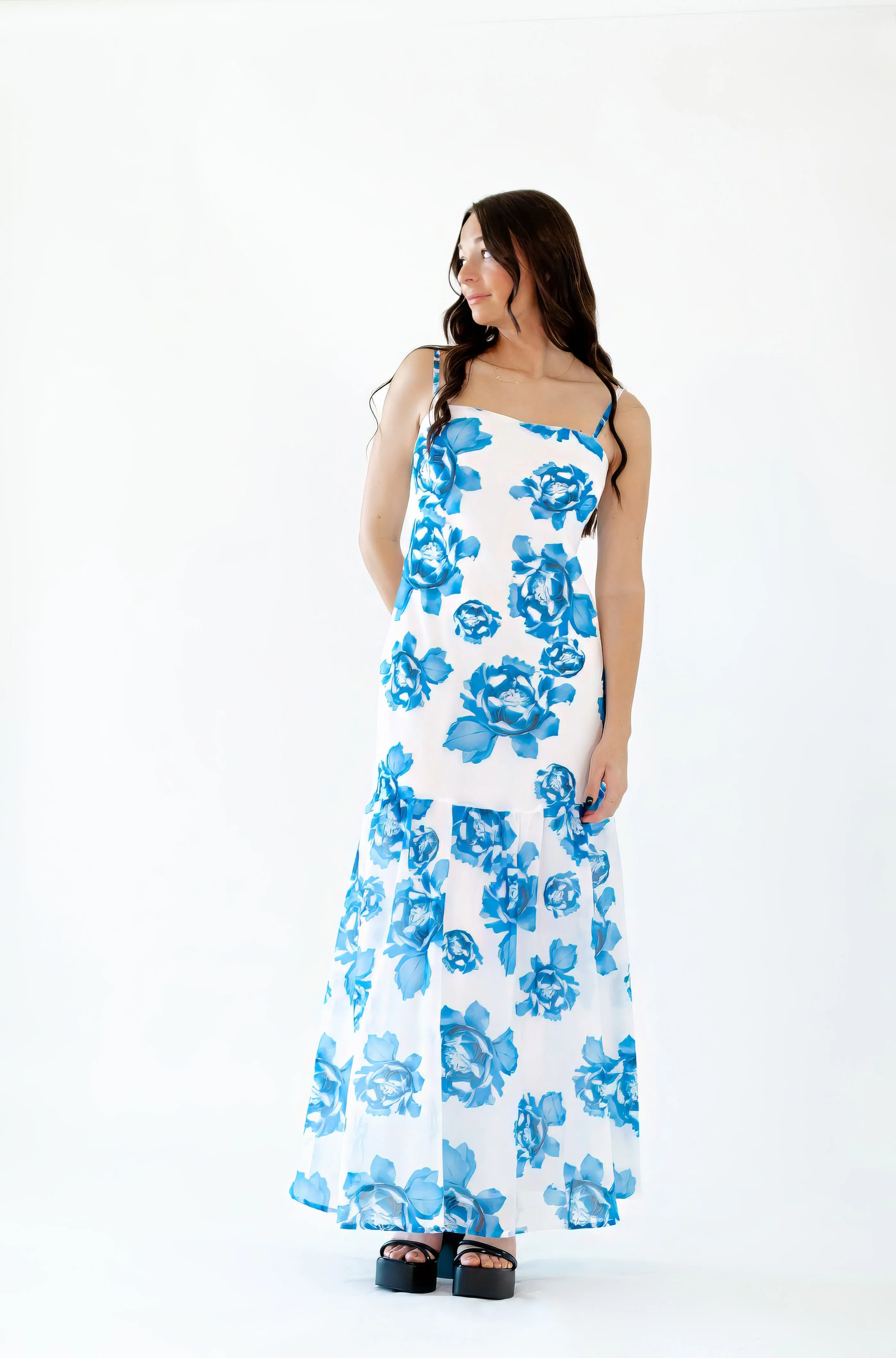 Wylie Floral Drop Hem Maxi Dress・Blue