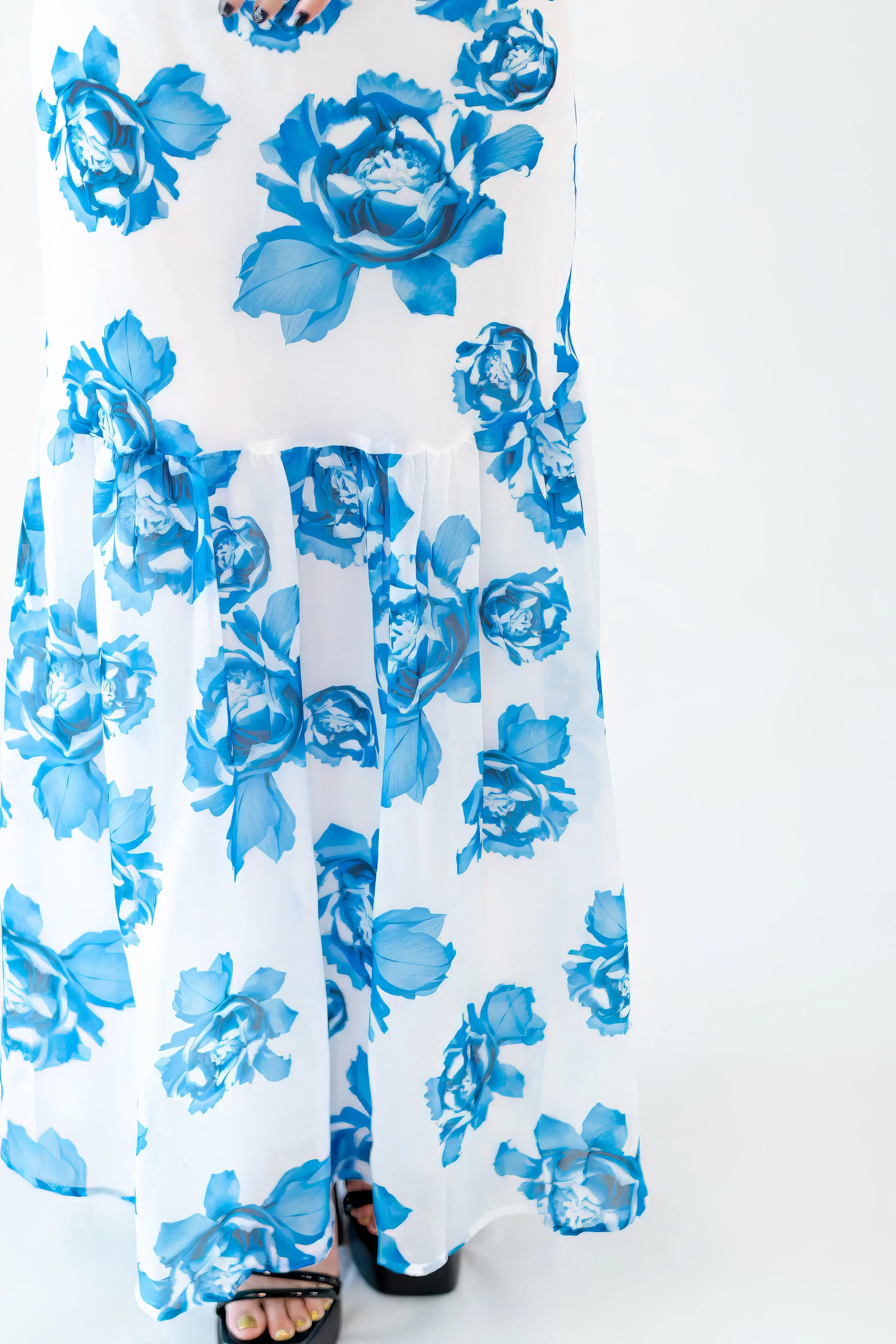 Wylie Floral Drop Hem Maxi Dress・Blue